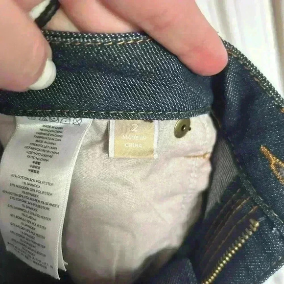 Michael Kors Women's Jeans size 2. Bootcut Dark denim wash. Excellent, like new. - Picture 5 of 10